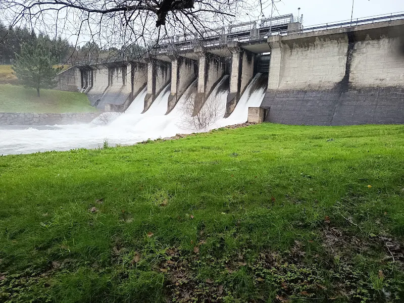 Aparcamiento Embalse de Cecebre - Aparcamiento gratuito en Cambre - foto 2