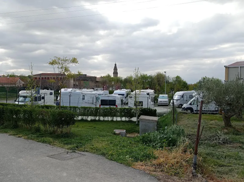 Área de autocaravanas - Oyon-Oion