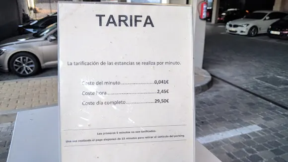 Parking Público La Finca
