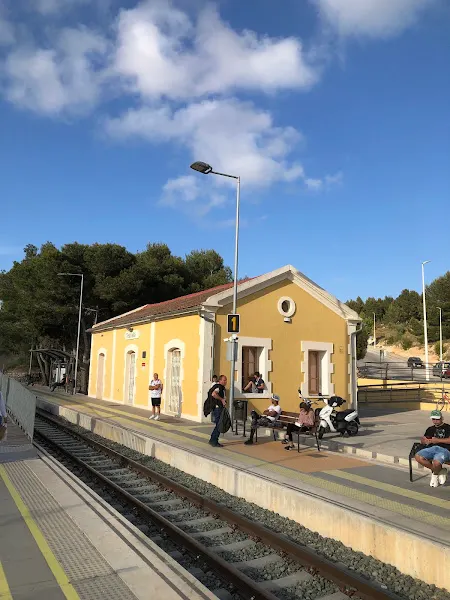 Aparcamiento Estación de Tren Teulada - Aparcamiento en Teulada - foto 2