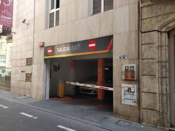 Parking Calle Real telpark by Empark