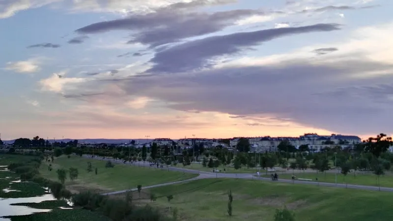 Aparcamiento de las Moreras - Parque Márgenes del Guadiana (Badajoz)