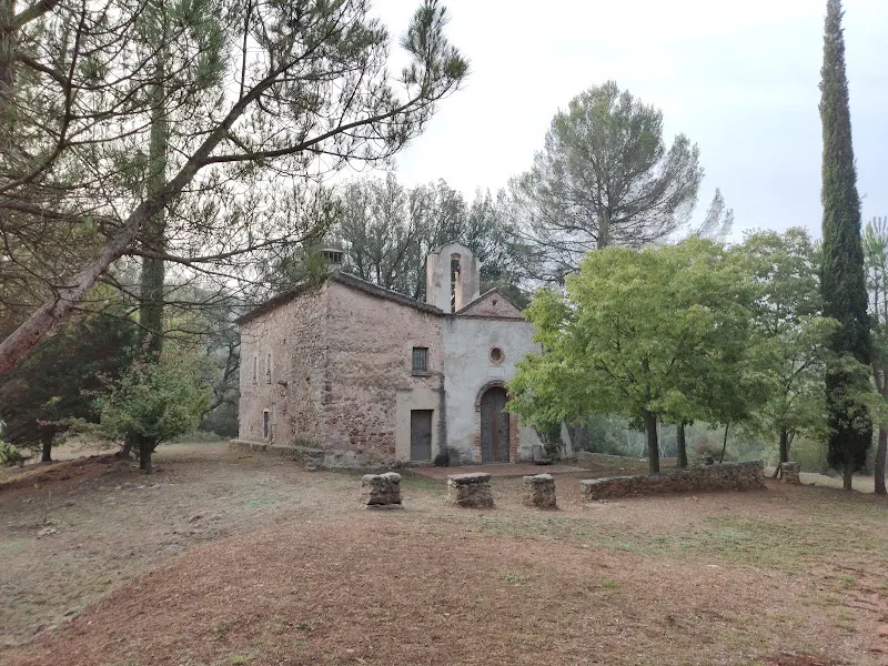 Aparcament Mare de Dėu de les Arenes - Aparcamiento gratuito en Castellar del Valles - foto 2