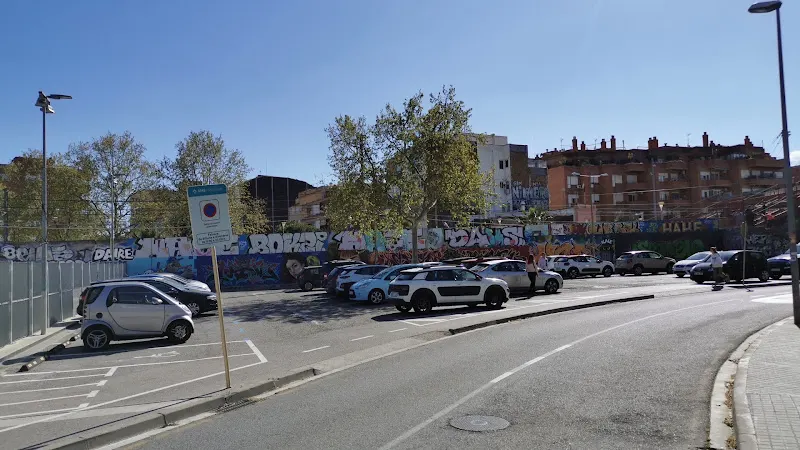 Cornellà-Estació P+R Parking Area - Cornellà de Llobregat
