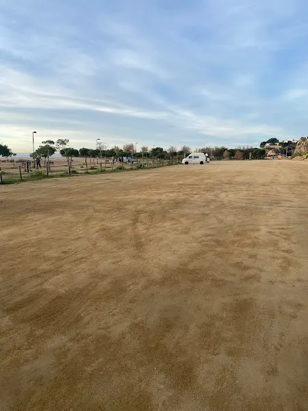 Aparcamiento de la Tercera Playa - Canet - Aparcamiento gratuito en Canet de Mar - foto 2