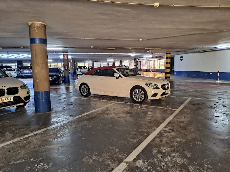 Barna Parking