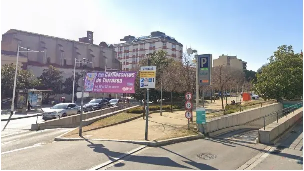 Parking Saba Dr. Robert - Aparcamiento en Terrassa - foto 2