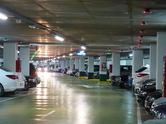 PARKING 24H DEL PASSEIG