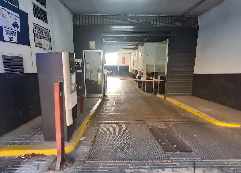 [P] Parking Rosselló - Clinic