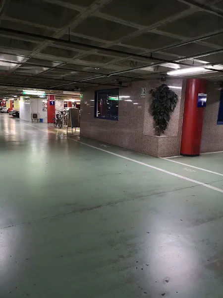 Parking Indigo - Piscinas y Deportes