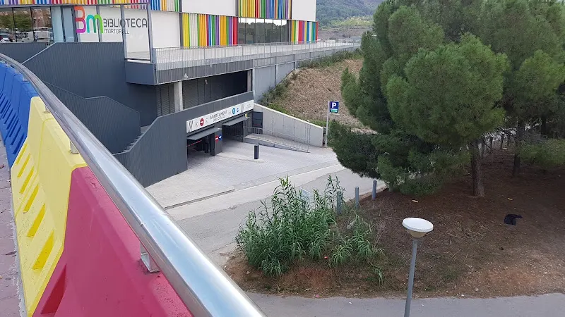 Aparcament Biblioteca - Biblioteca en Martorell - foto 2