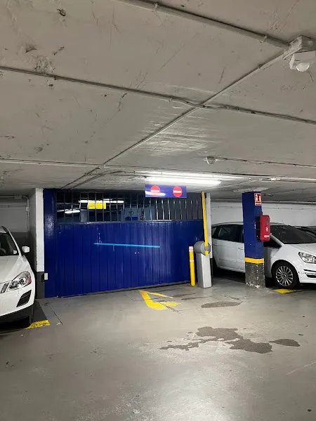 Parking Plaza Vega