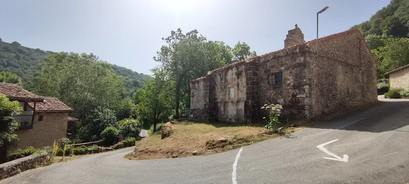 Parking Cascada de las Pisas - Valle de Valdebezana