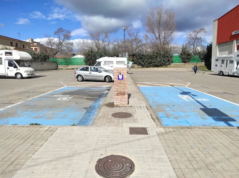 Área de Autocaravanas - Aparcamiento en Coria