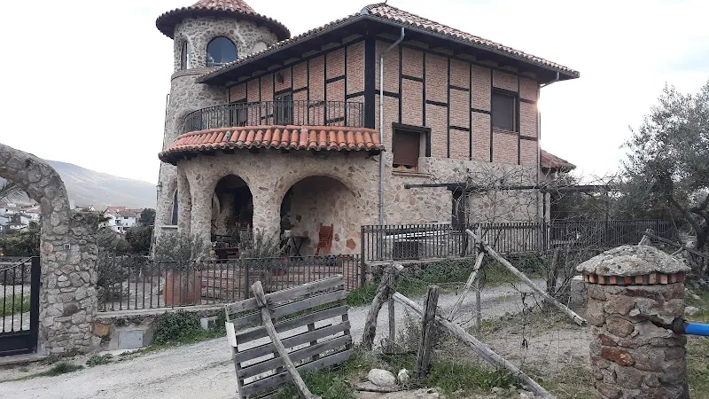 Área de Autocaravanas Baños de Montemayor - Banos de Montemayor