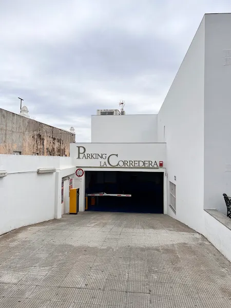 Parking La Corredera - Aparcamiento cubierto en Vejer de la Frontera - foto 3