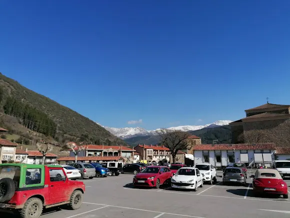 Parking La Serna