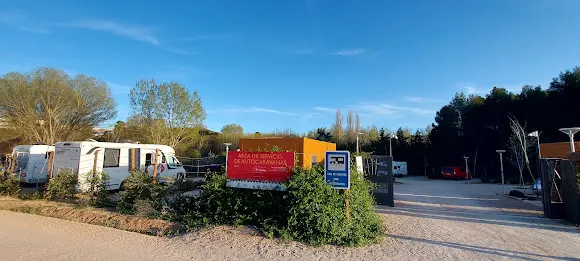 ÁREA DE SERVICIO DE AUTOCARAVANAS de Ruidera. - Ruidera