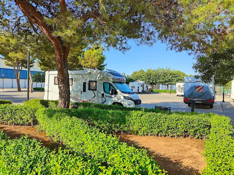 Área de Autocaravanas pública de Valdepeñas - Camping para caravanas en Valdepeñas - foto 2