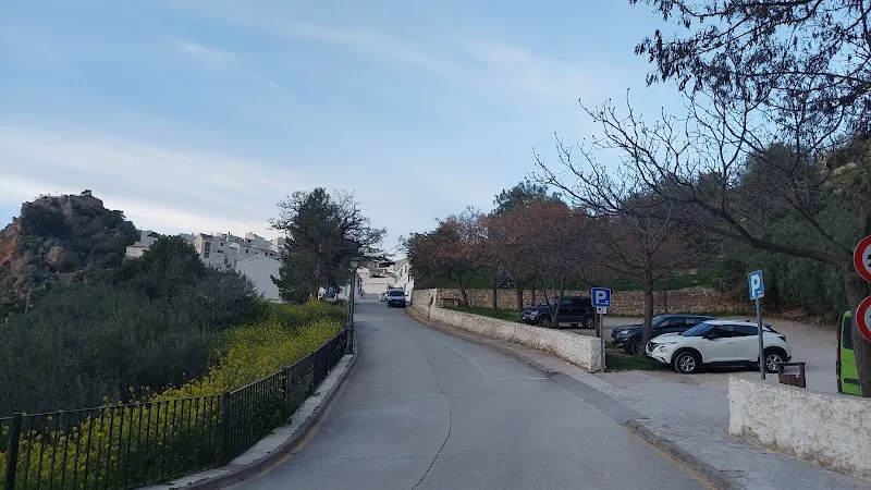 Aparcamiento en Zuheros - Zuheros