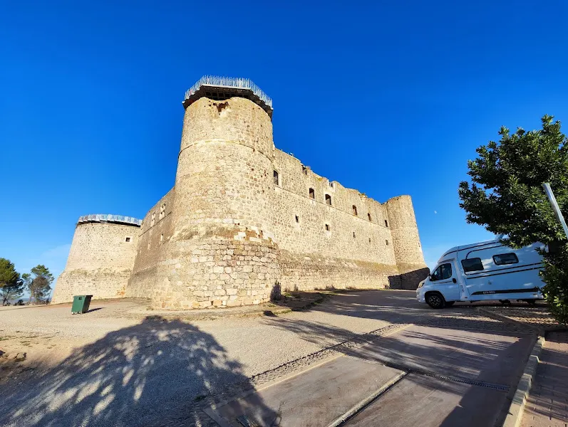 Área de Servicios para Autocaravanas de Castillo de Garcimuñoz - Castillo de Garcimunoz