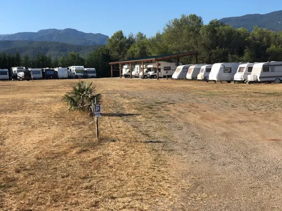 Pàrking caravanes a Olot, Montagut , La Garrotxa