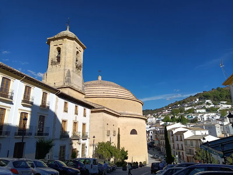 PARKING PUBLICO GRATUITO GRAN CAPITAN - Aparcamiento en Montefrio