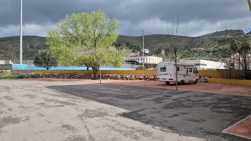 Aparcamiento Autocaravanas - Aparcamiento en Loja - foto 2