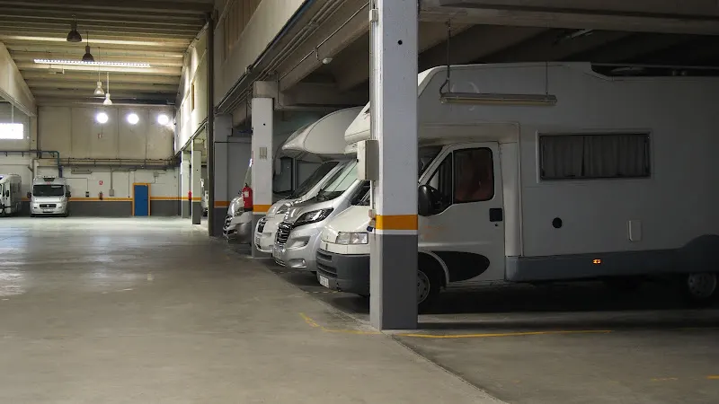 Trasteros +Spazio y Caravana Park