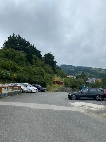 Parking -Mutriku
