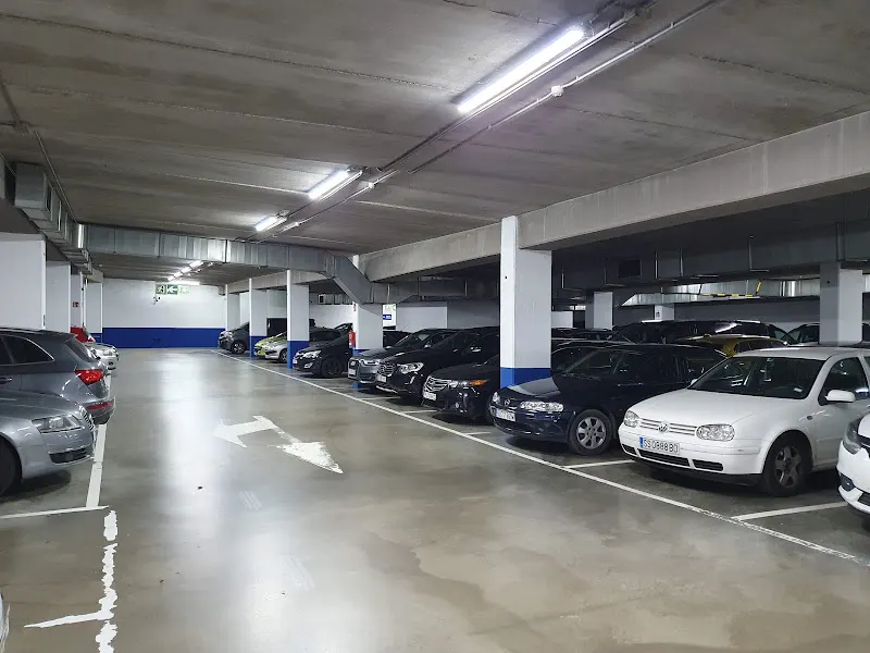 Parking del Centro Comercial Niessen - Aparcamiento cubierto en Errenteria - foto 2