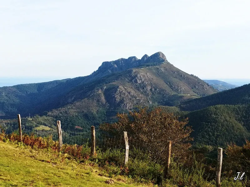 Parking Munerre (camino de -Oianleku- Bidea)
