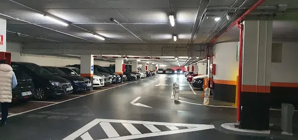 Parking Buen Pastor