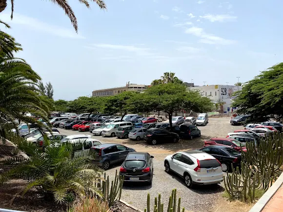 Parking gratuito Playa San Agustín