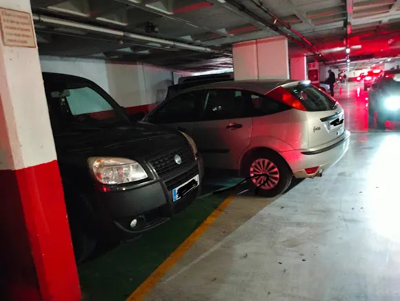 Parking Subterráneo Pérez Colino