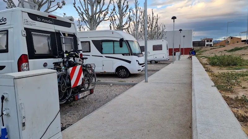 Àrea d’autocaravanes de Balaguer - Camping para caravanas en Balaguer - foto 2