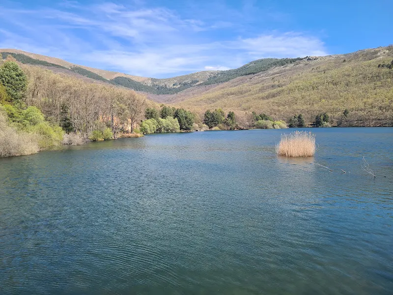 Parking del Embalse de Miraflores