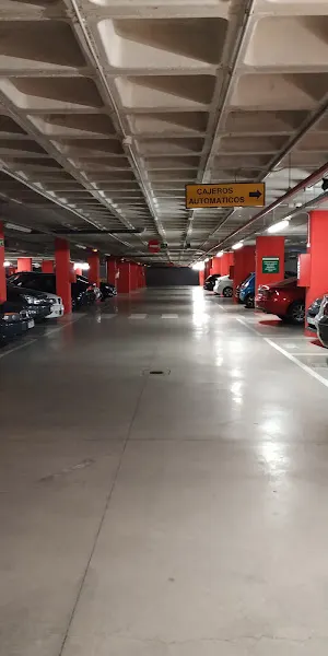 Parking - Aparcamiento cubierto en Madrid
