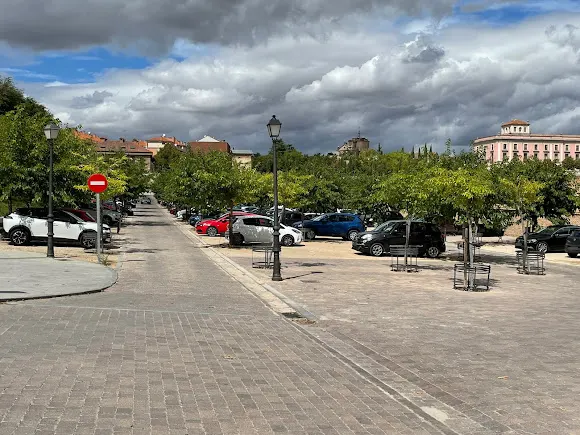 Parking Palacio De Boadilla