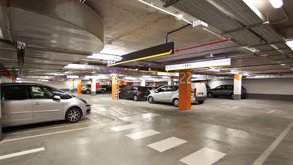 Parking Plaza de Colón telpark by Empark