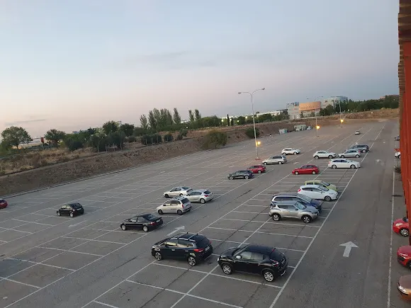 Parking disuasorio Renfe Móstoles-El Soto