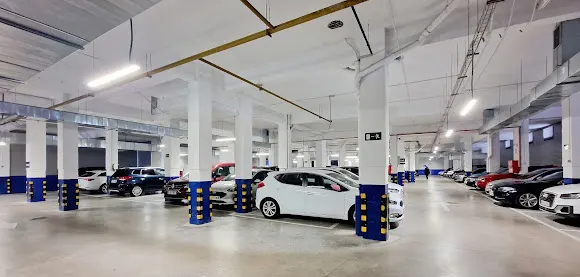 Parking Guzmán el Bueno 116