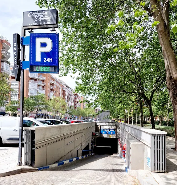 Parking Público Presidente Carmona (BERNABÉU)