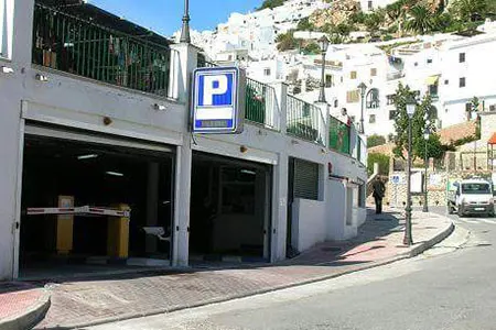 Frigiliana Public Parking - Garage - Aparcamiento público