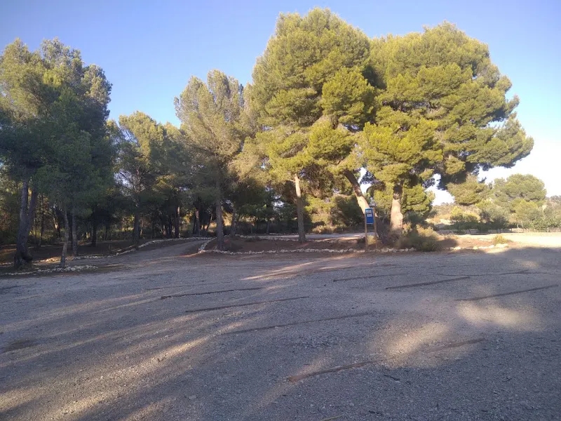 Aparcamiento Casa del Guarda - Aparcamiento gratuito en Yecla - foto 2