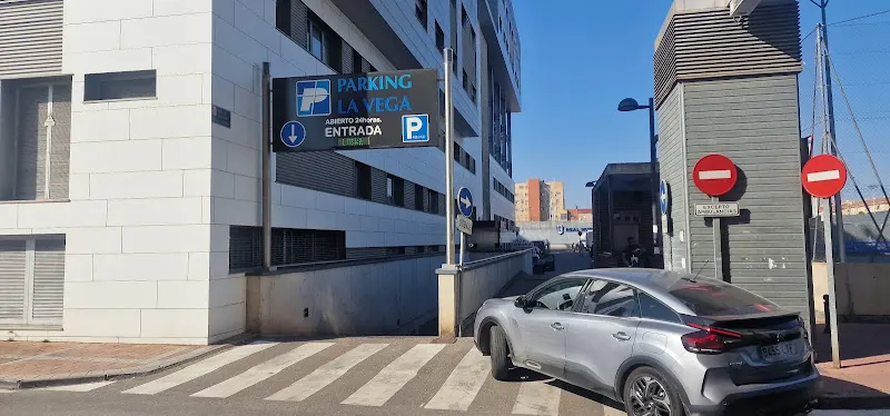Parking La Vega - New Capital 2000