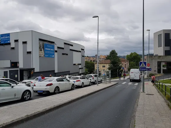 Aparcadoiro Hospital Santa María Nai