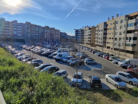 Aparcamiento gratuito La Radio