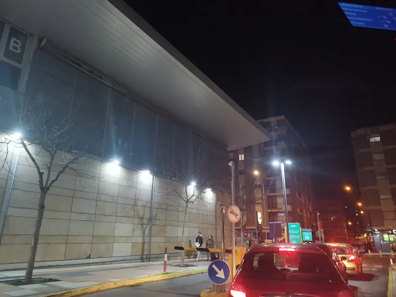 Parking C.C.VIALIA