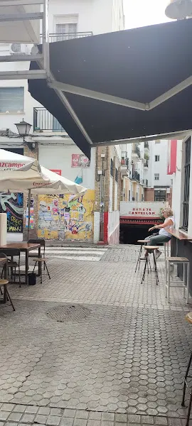 Garaje Castellar - Aparcamiento cubierto en Sevilla - foto 2